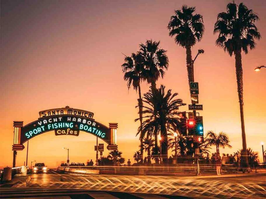 Apartment Fortuna-seaside Retreat In Santa Monica, Steps To The Beach, Free Parking